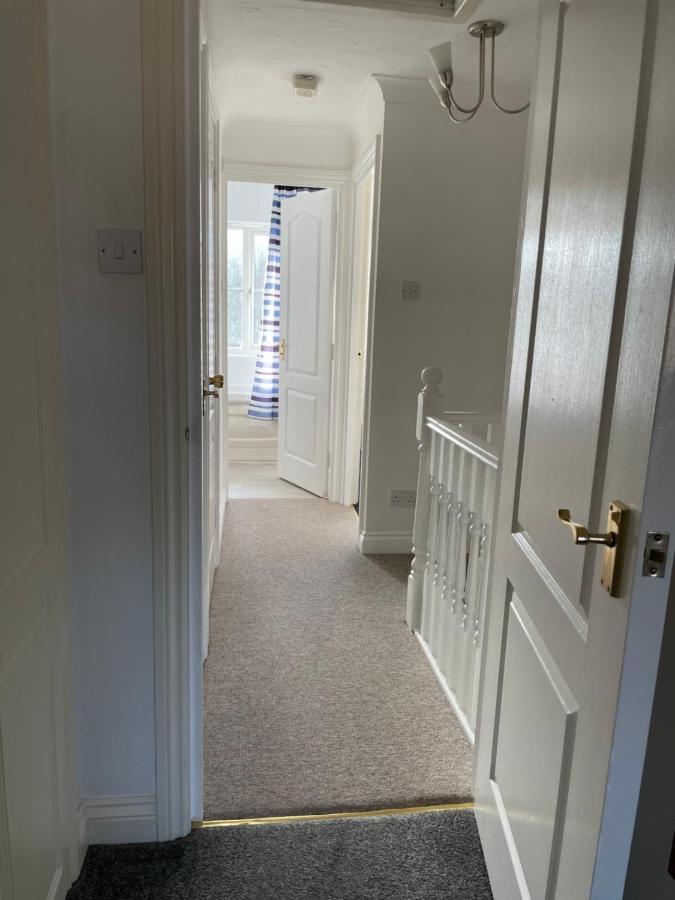 Вилла Beautiful Town House With Private Garden And Patio Canford Magna Экстерьер фото